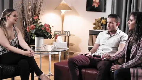 A psychologist is pounding the husband of a dark-skinned-haired